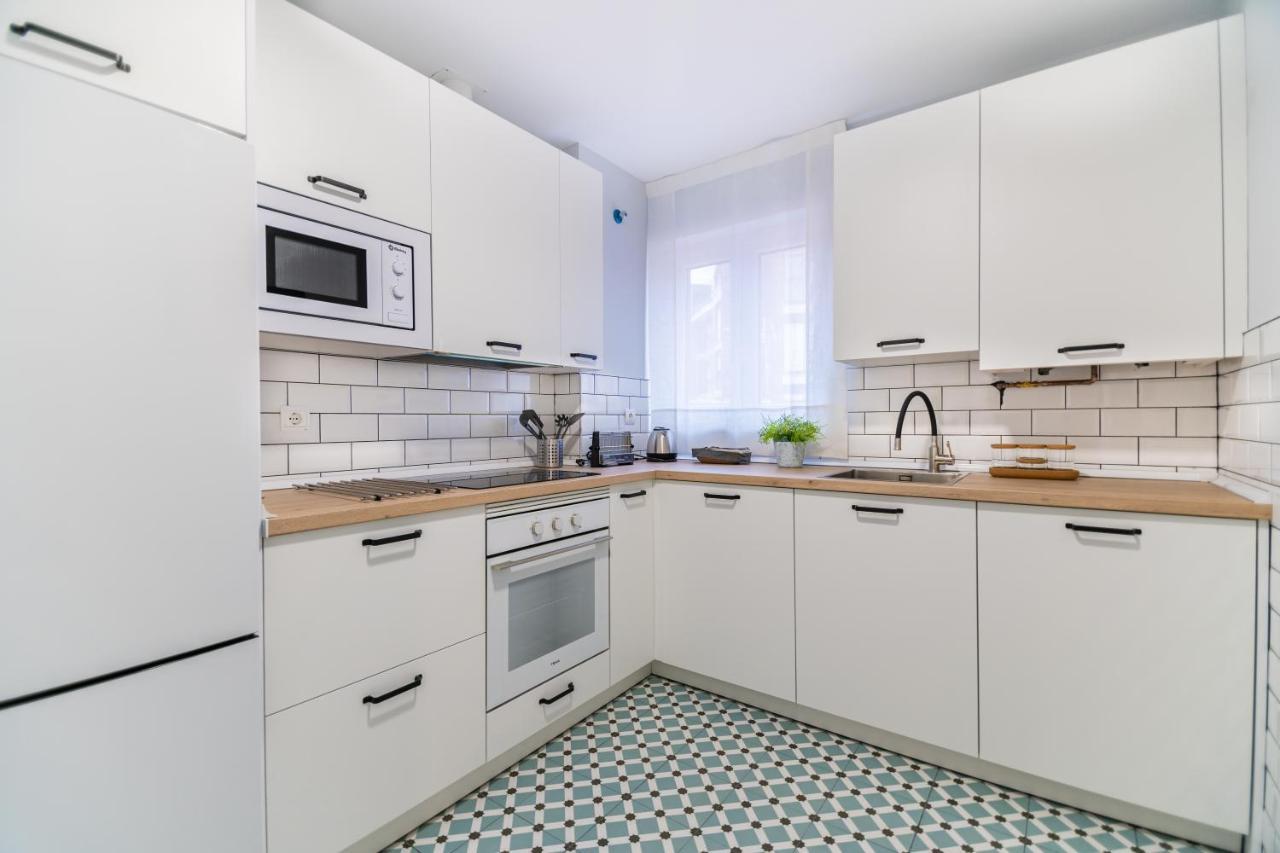 Villa Marta - Apartamentos Centricos Junto Al Mar 카스트로우르디알레스 외부 사진