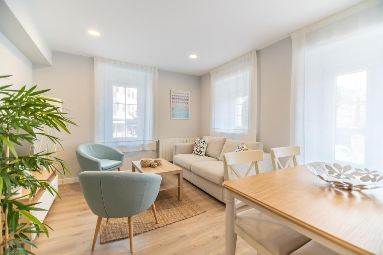 Villa Marta - Apartamentos Centricos Junto Al Mar 카스트로우르디알레스 외부 사진