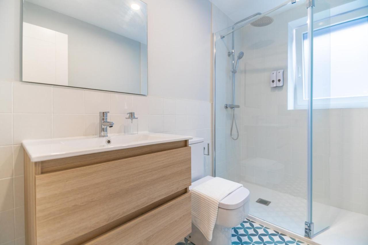Villa Marta - Apartamentos Centricos Junto Al Mar 카스트로우르디알레스 외부 사진