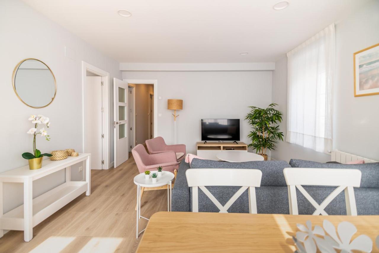 Villa Marta - Apartamentos Centricos Junto Al Mar 카스트로우르디알레스 외부 사진